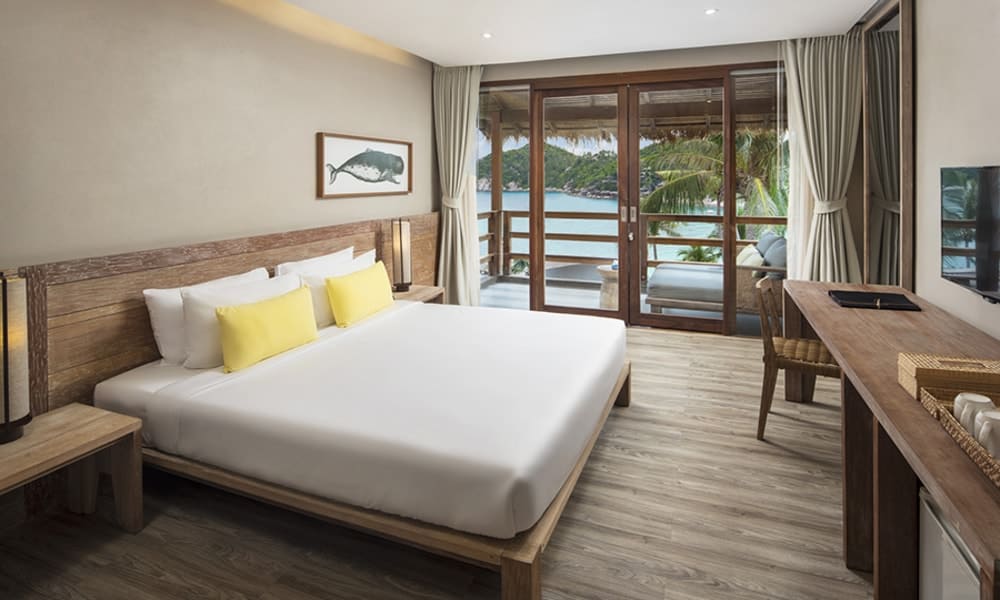 Beach Club by Haadtien