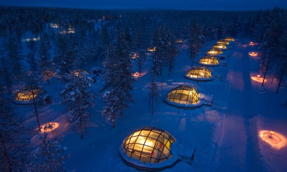 Kakslauttanen Arctic Resort – Igloos and Chalets