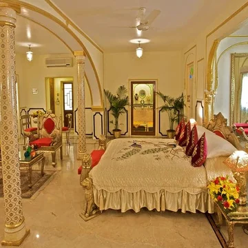 Raj Palace Hotel