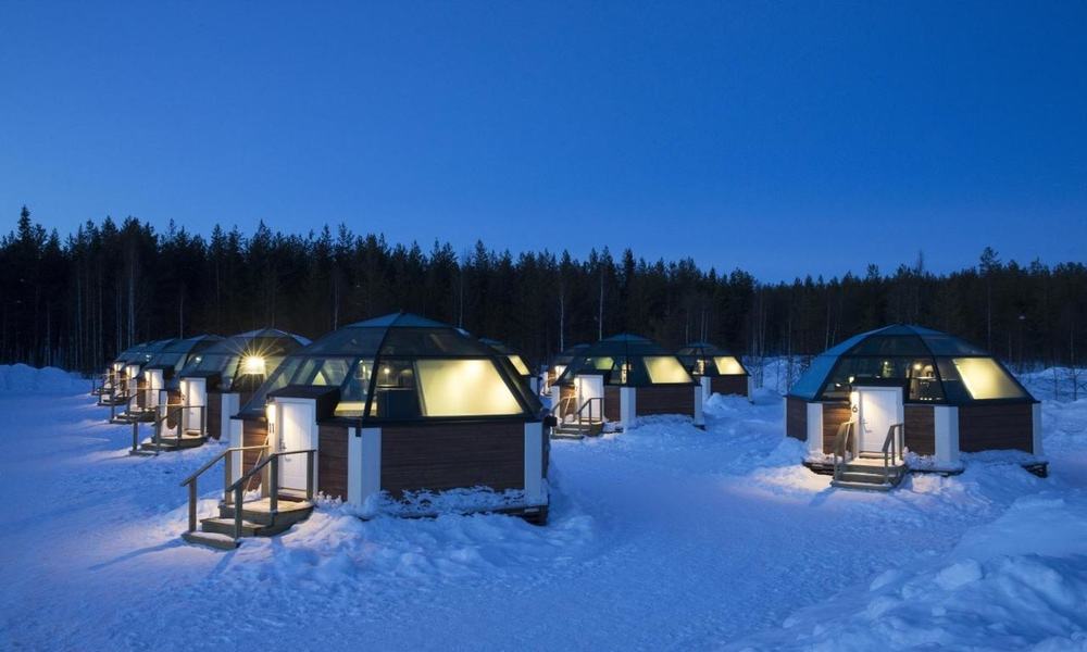 Arctic Snow Hotel & Glass Igloos