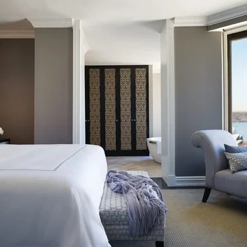 Four Seasons Hotel Sydney