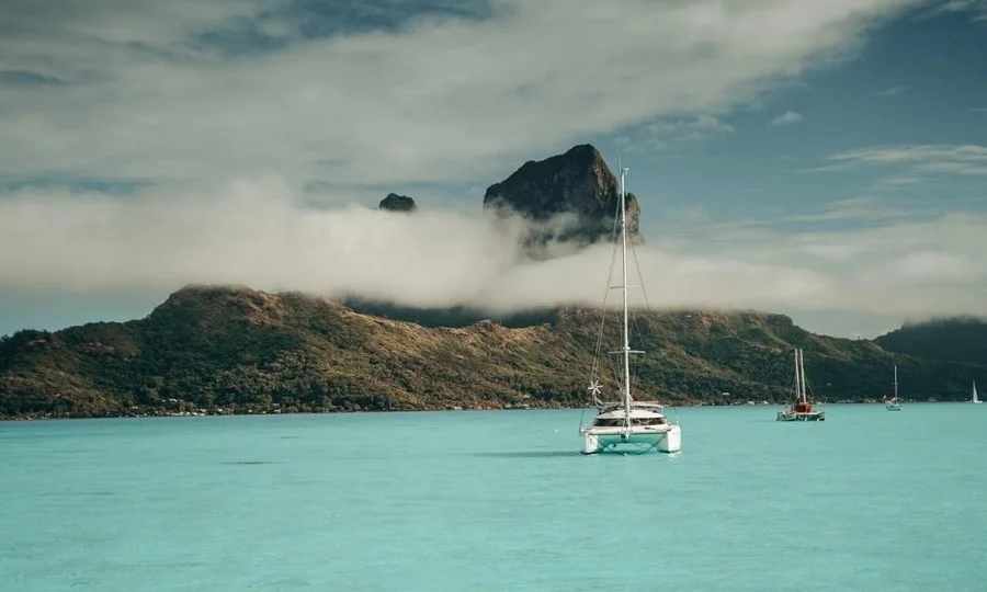 Clear waters of Bora Bora, French Polynesia