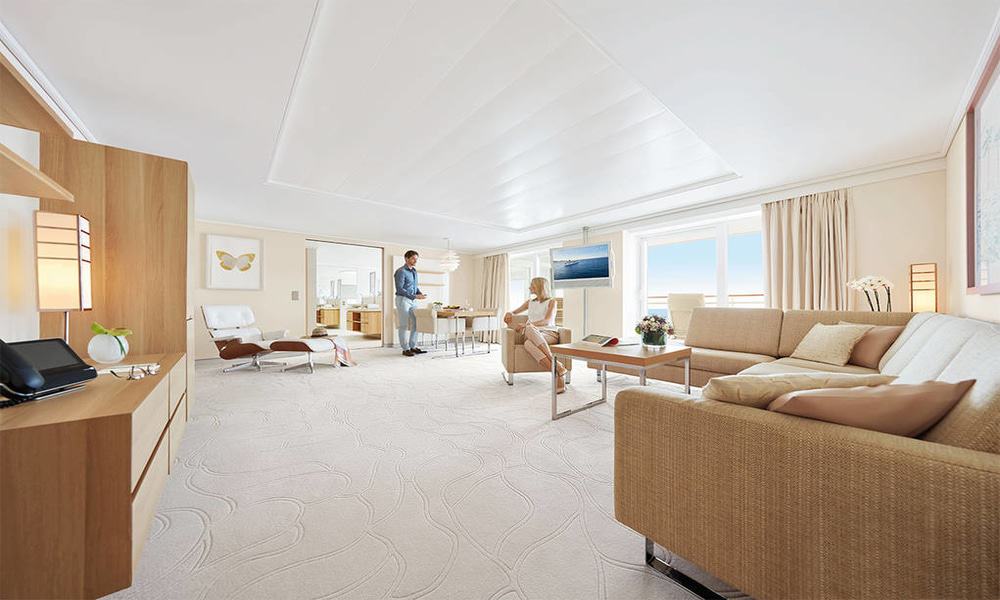 MS Europa 2, Hapag-Lloyd Cruises