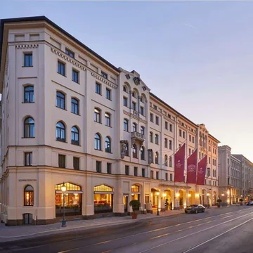 Hotel Vier Jahreszeiten Kempinski